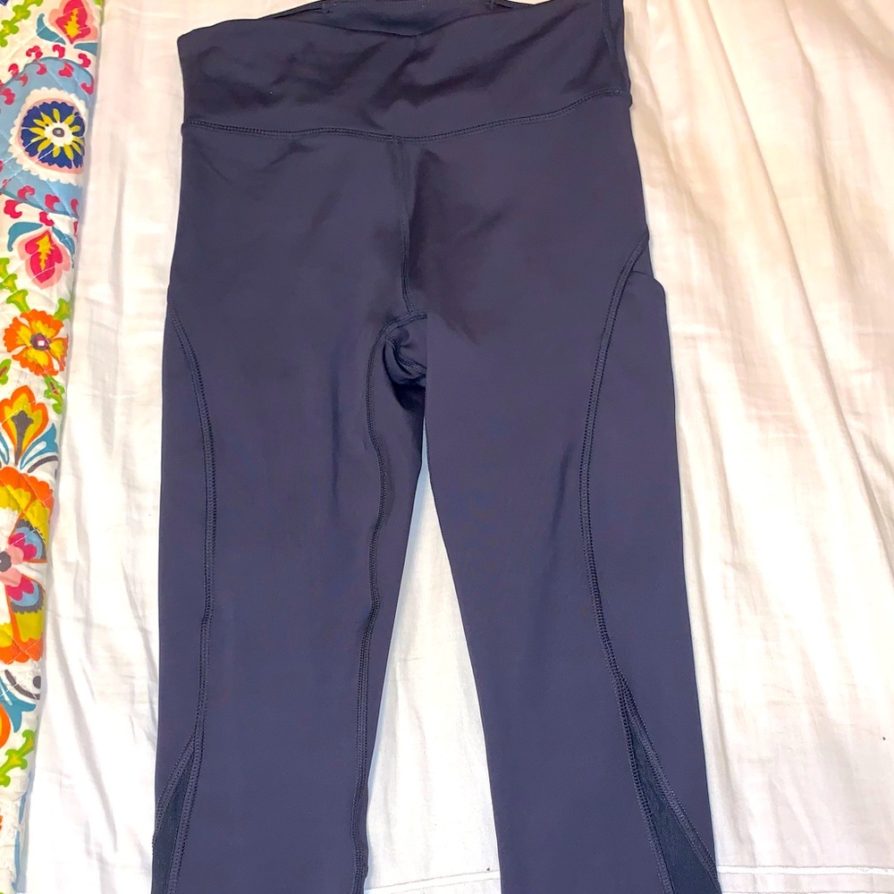 Athletic leggings
